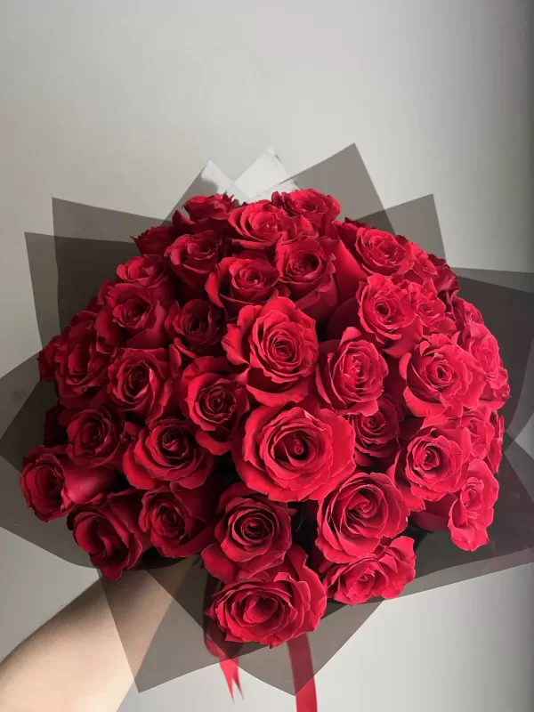 50 Red Roses